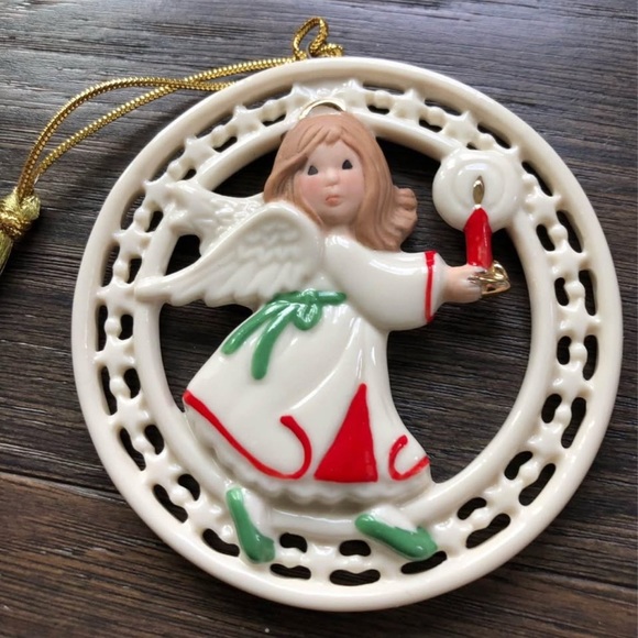Lenox Angel Holding Candle ornament,Porcelain, 24K Gold Accent,Christmas Tree - Picture 2 of 3
